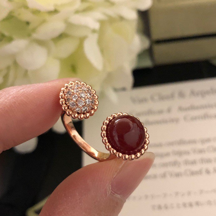ˇGilded EraˇPERLEE COULEURS DIAMOND ROSE GOLD BETWEEN THE FINGER RING