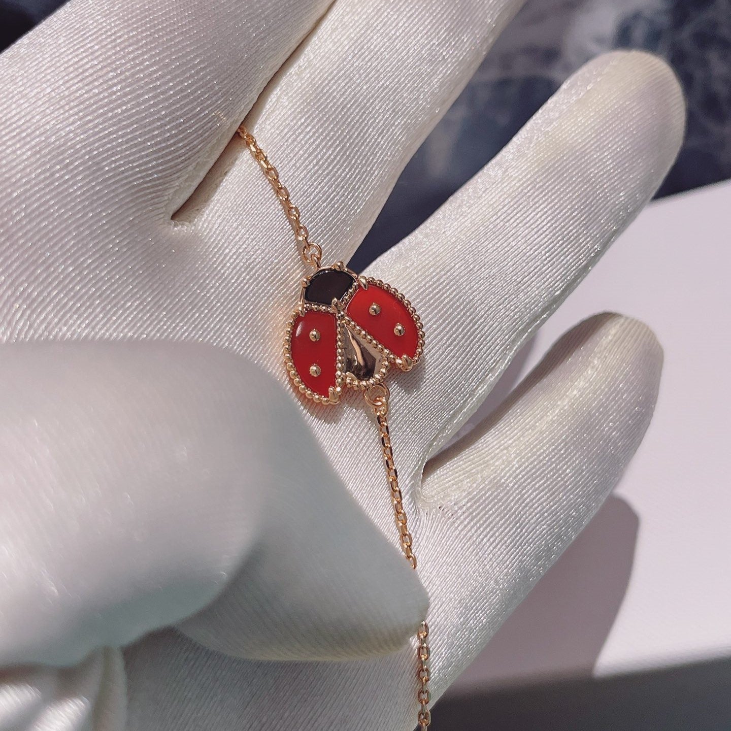 ˇGilded EraˇLUCKY SPRING 1 MOTIF PINK GOLD BRACELET