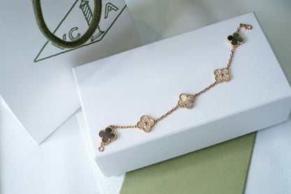 ˇGilded EraˇCLOVER 5 MOTIFS DARK MOP AND DIAMONDS PINK GOLD BRACELET