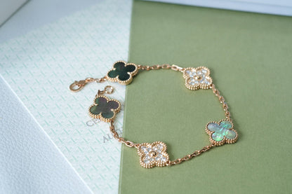 ˇGilded EraˇCLOVER 5 MOTIFS DARK MOP AND DIAMONDS PINK GOLD BRACELET