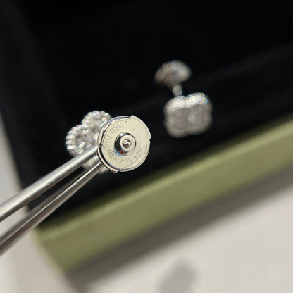 ˇGilded EraˇCLOVER MINI DIAMOND STUD EARRINGS